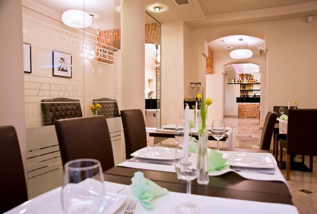Hotel Fryderyk Nysa Ngoại thất bức ảnh